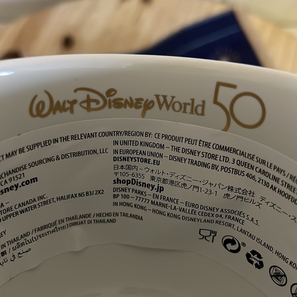 Walt Disney World 50th anniversary Exclusive Mug - Picture 4 of 4